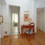 Treasurerome Adriana Charme 4Br