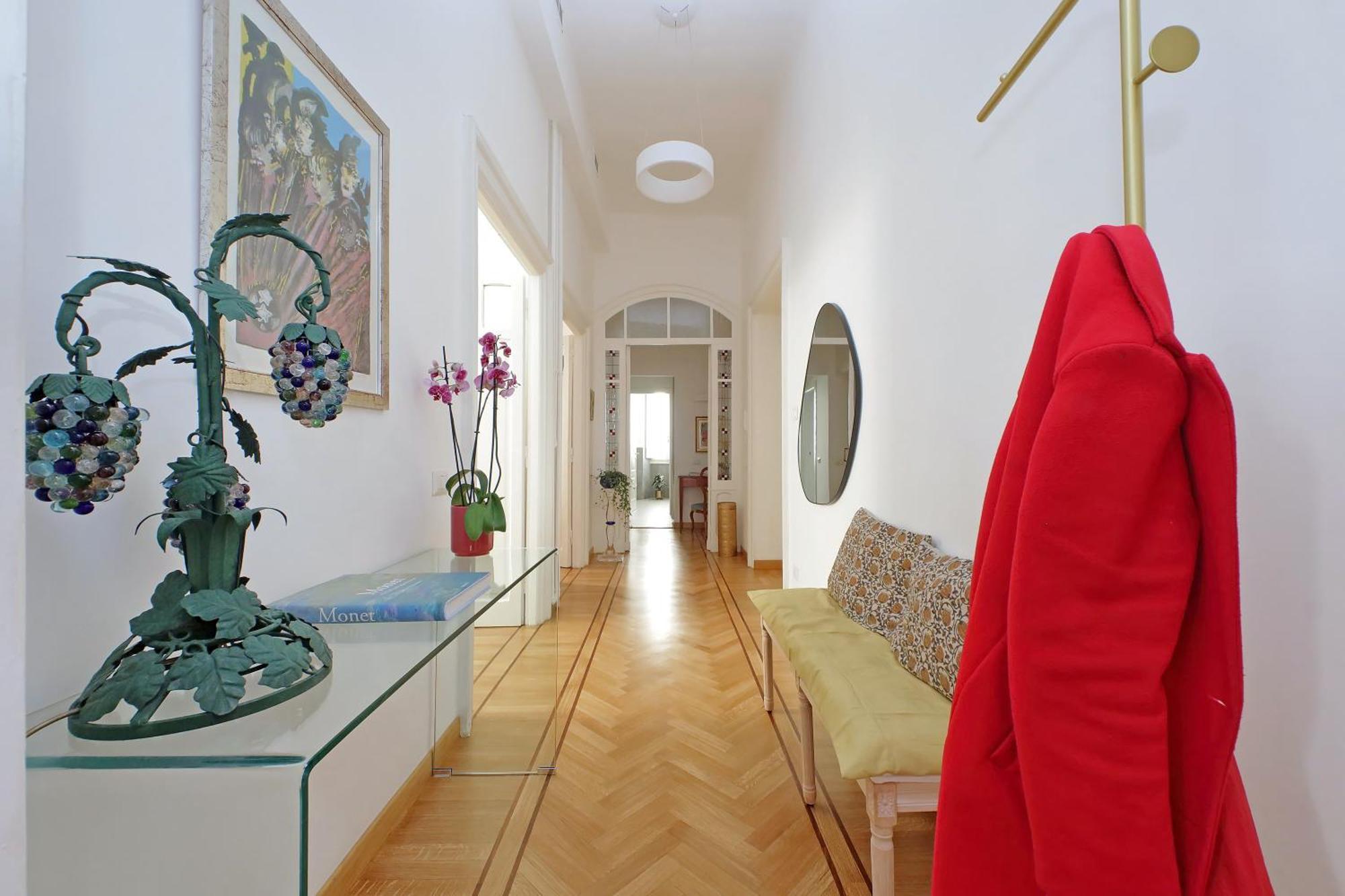 Treasurerome Adriana Charme 4br Apartment Rom