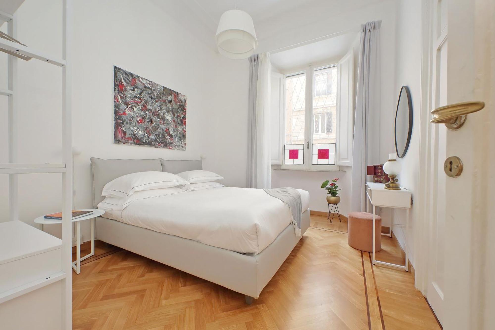 Treasurerome Adriana Charme 4br Apartment