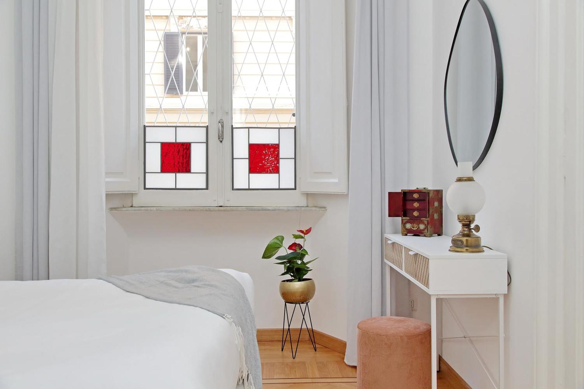 Treasurerome Adriana Charme 4br Apartment