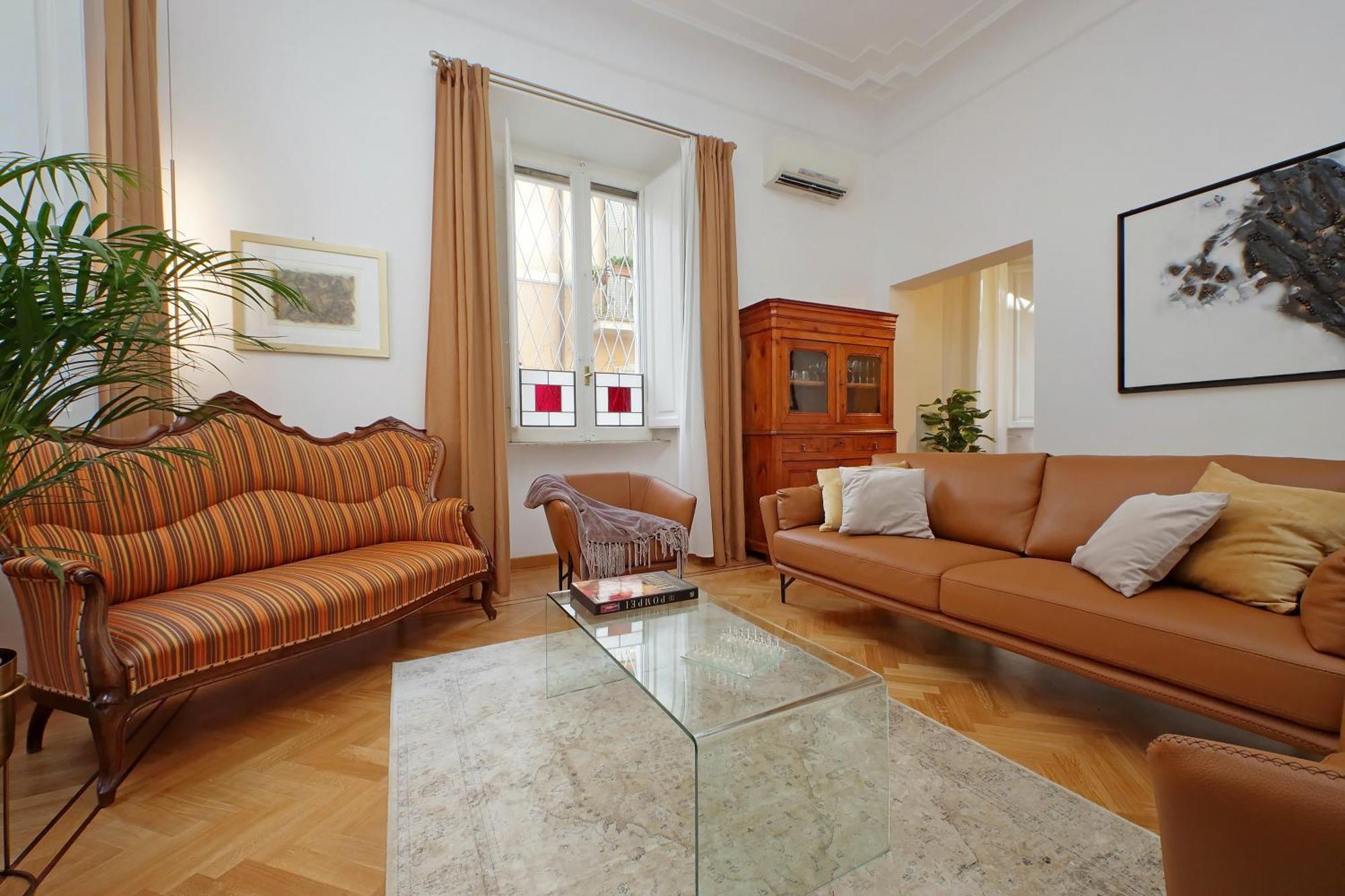 Treasurerome Adriana Charme 4br *